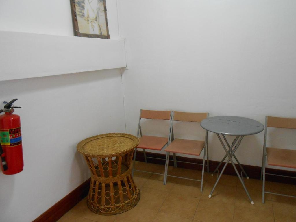 Chanthasom Guesthouse Ban Nongdouang Экстерьер фото
