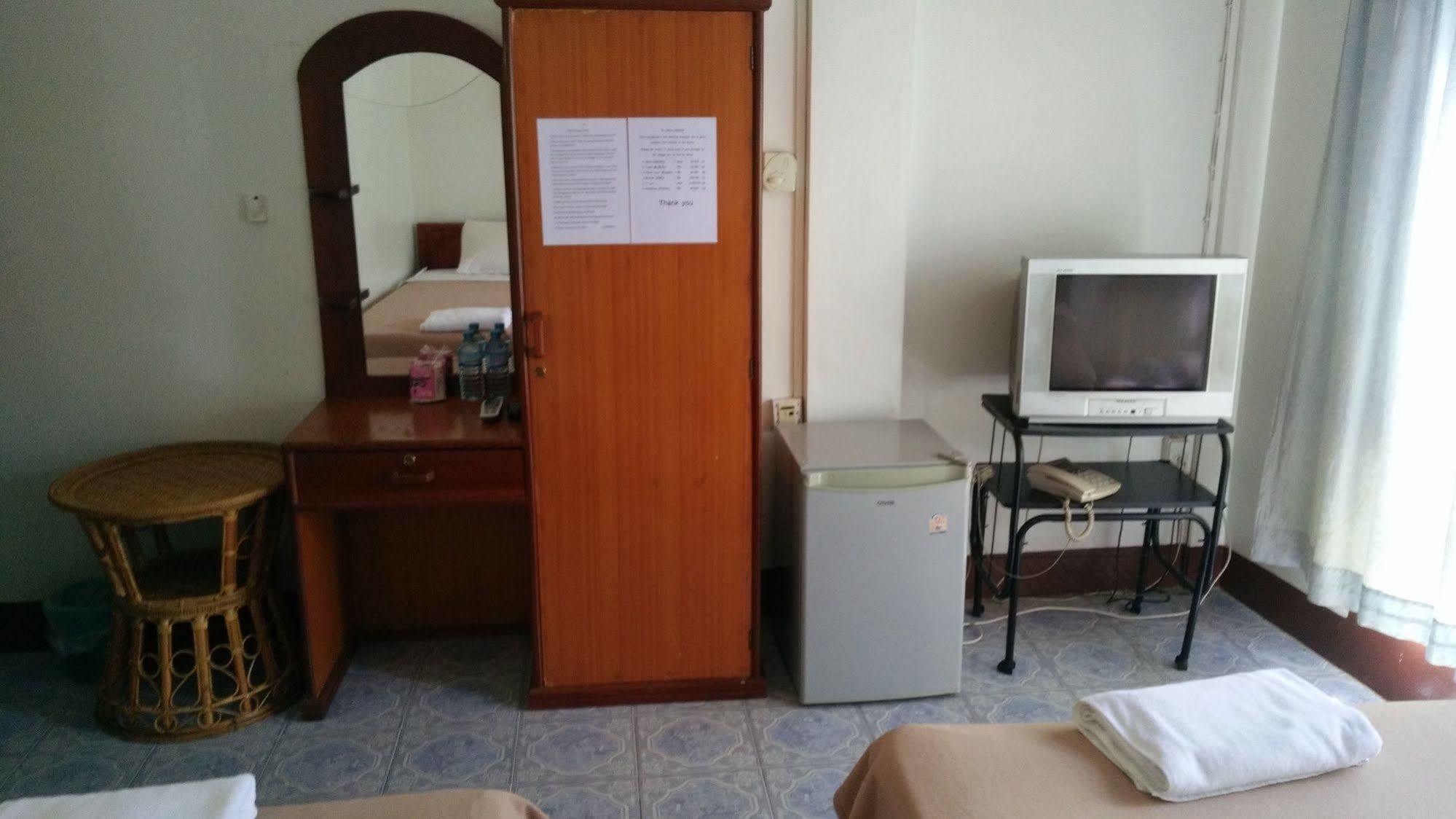 Chanthasom Guesthouse Ban Nongdouang Экстерьер фото
