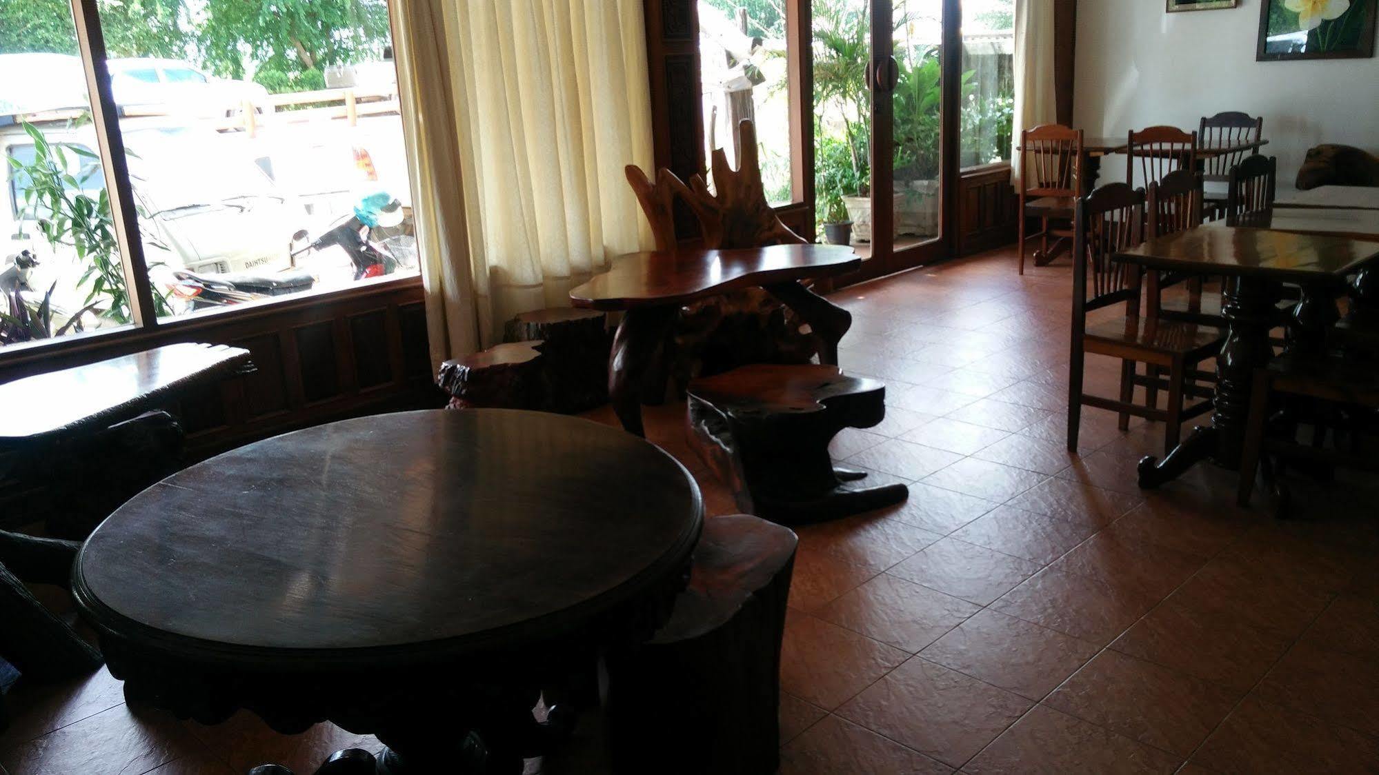 Chanthasom Guesthouse Ban Nongdouang Экстерьер фото